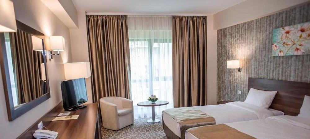 Hotel Arnia Iasi Luaran gambar