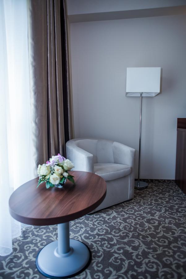Hotel Arnia Iasi Luaran gambar