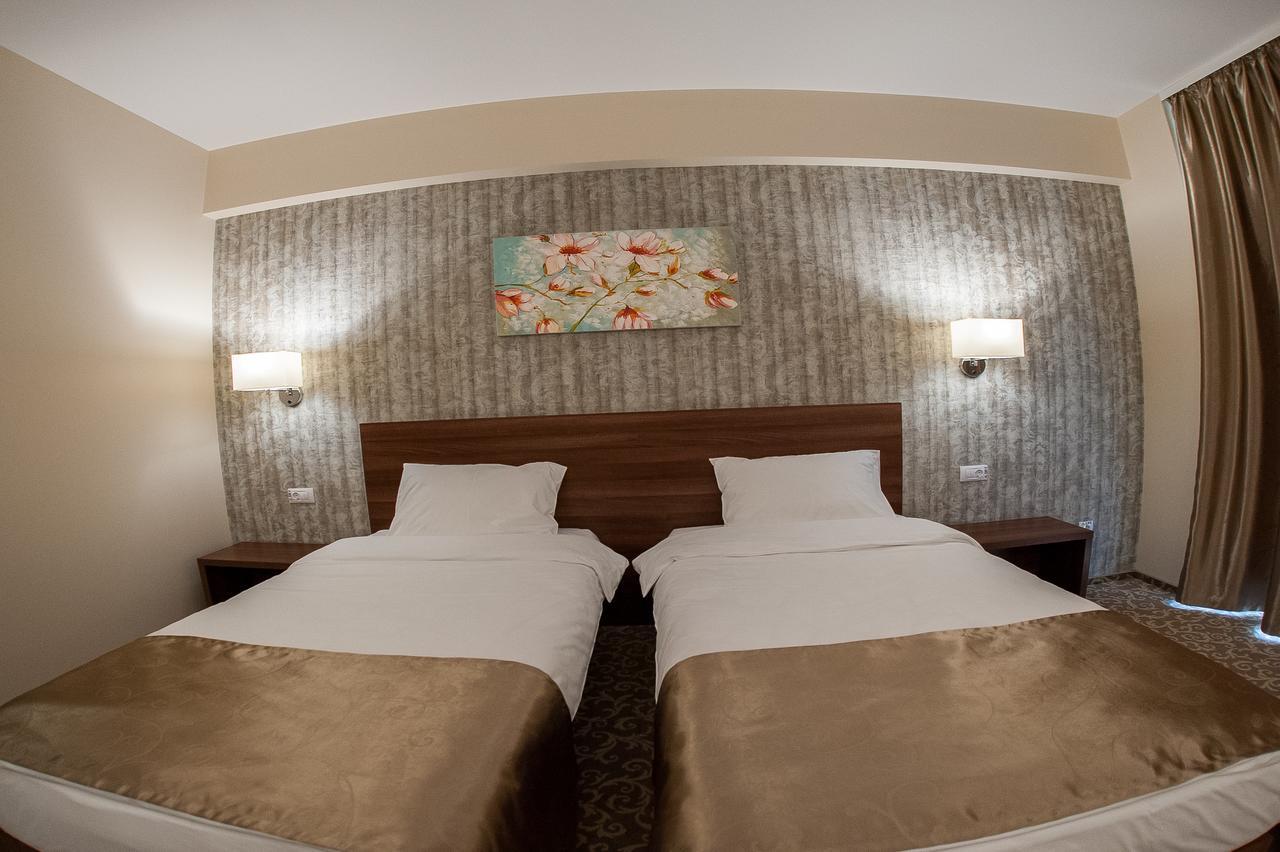 Hotel Arnia Iasi Luaran gambar