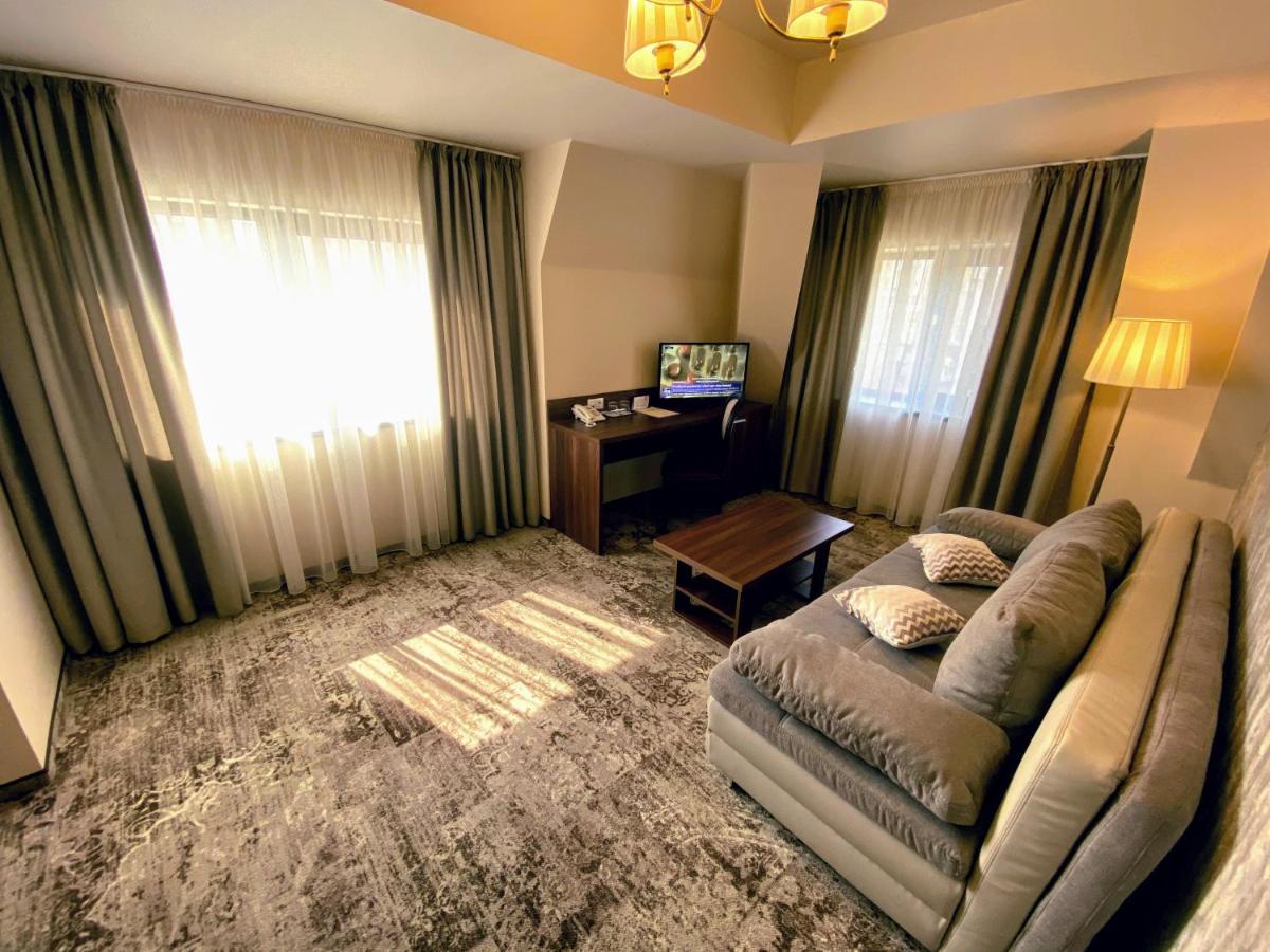 Hotel Arnia Iasi Luaran gambar